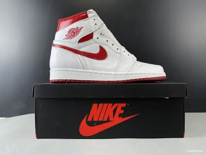 Metallic Jordan Red Air (2017) 1 555088-103 Retro 0519